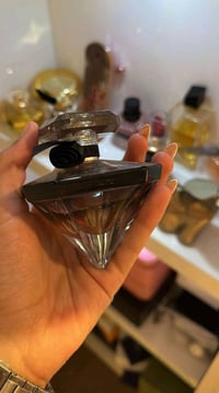 عطر فرنسي • قطعتين • بلكارتون