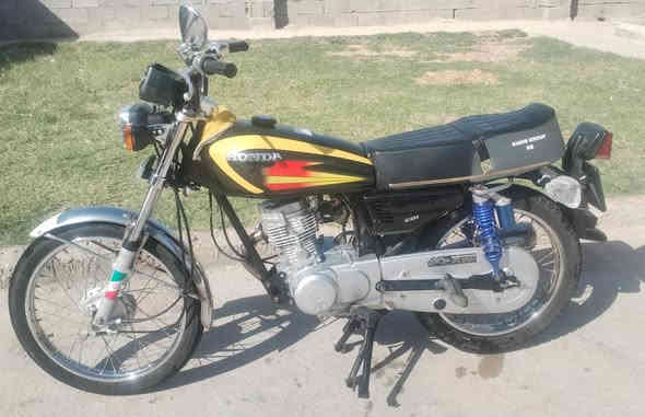 بدون وراق مكفوله عشائرين مكاني علي الشرقي شراي يجي خاص وبخدمته ***********
