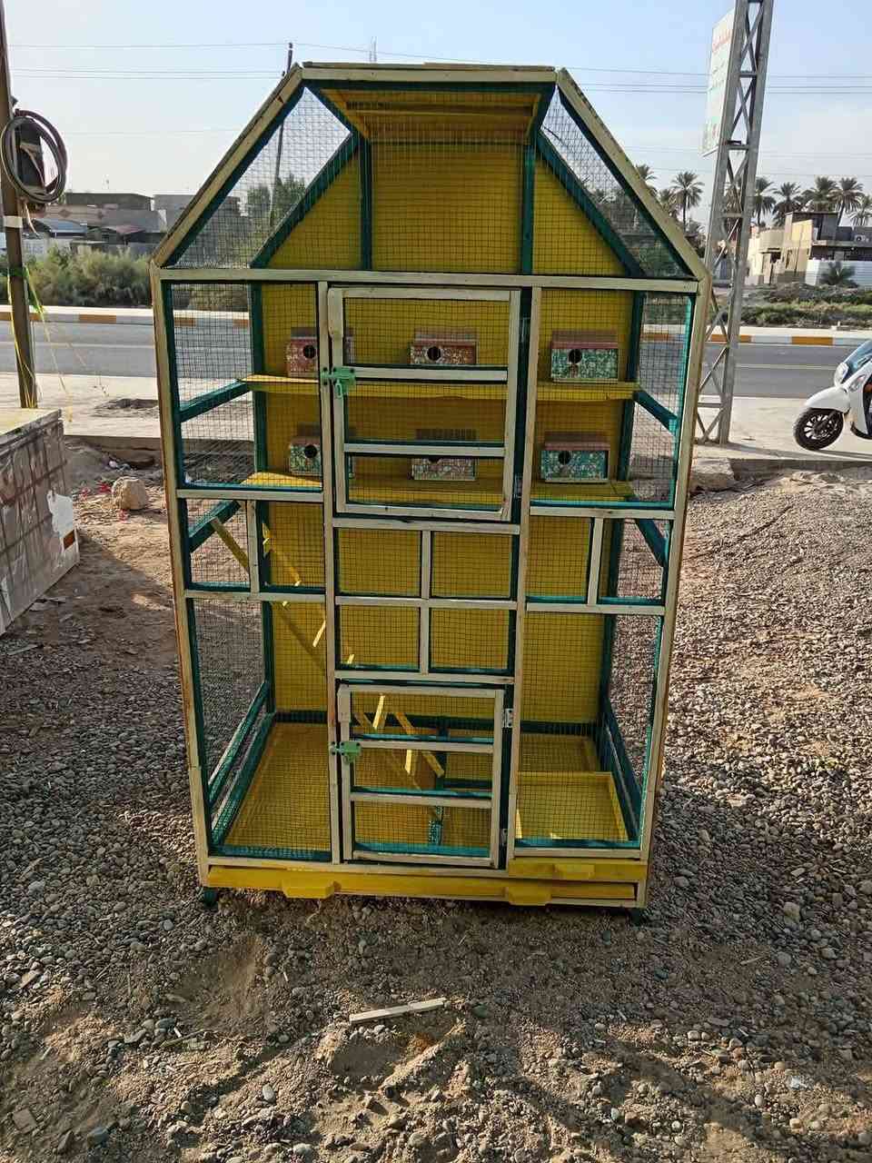 يتوفر في الورشه كافه اقفاص ومحميات طيور الزينه بكافه احجامه للحجز ادخول خاص وتحياتي لجميع


**إذا كنت صاحب هذا الإعلان وتريد حذفه لأي سبب، رجاءا أرسل رسالة إلى الدعم الفني**