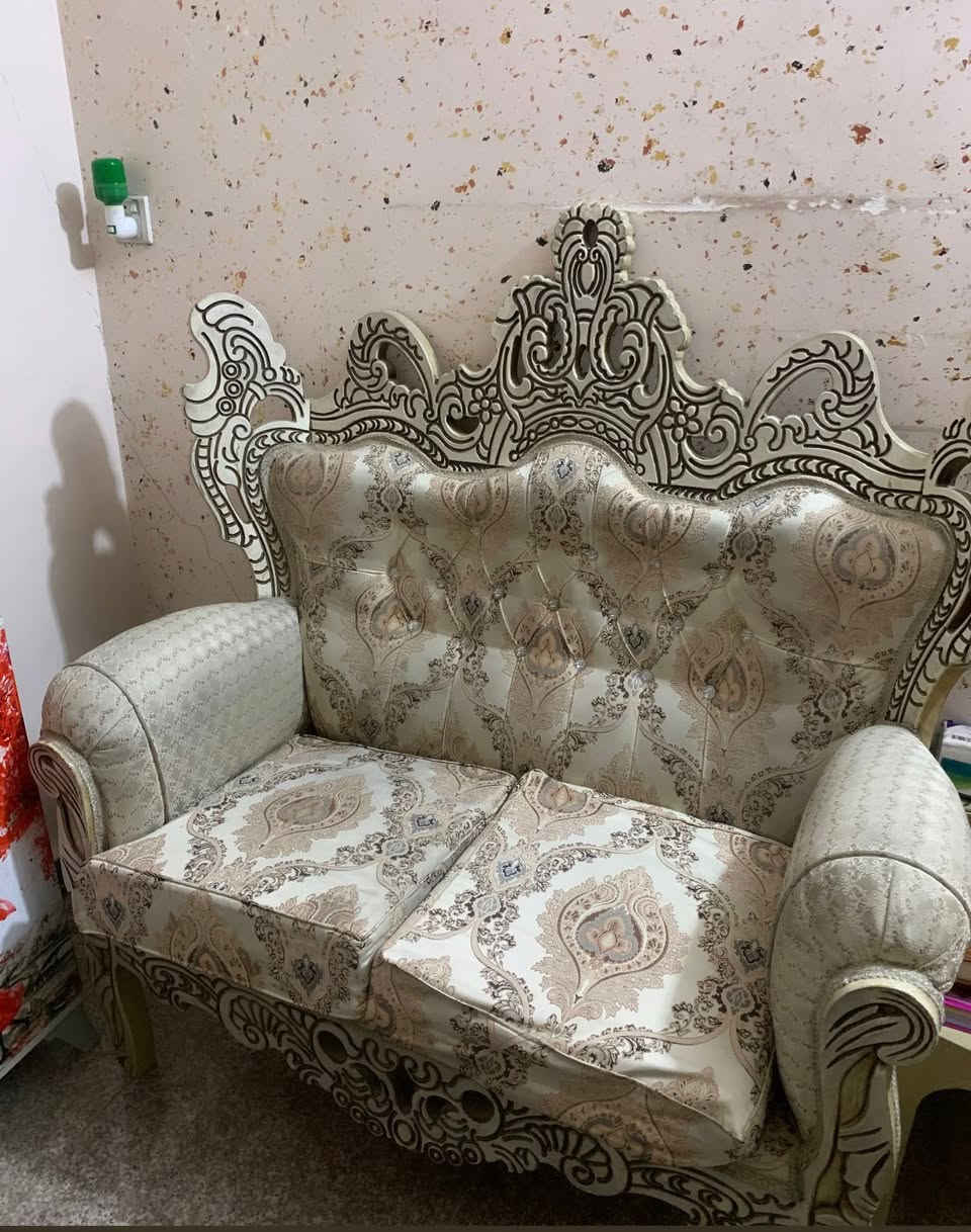 اثاث تركي رئاسي اصلي مستعمل
١٠ مقاعد
الموقع الكريعات قرب حسينية الجوادين
السعر ٥٥٠ الف وبي مجال بسيط
رقم الهاتف ‭***********‬
