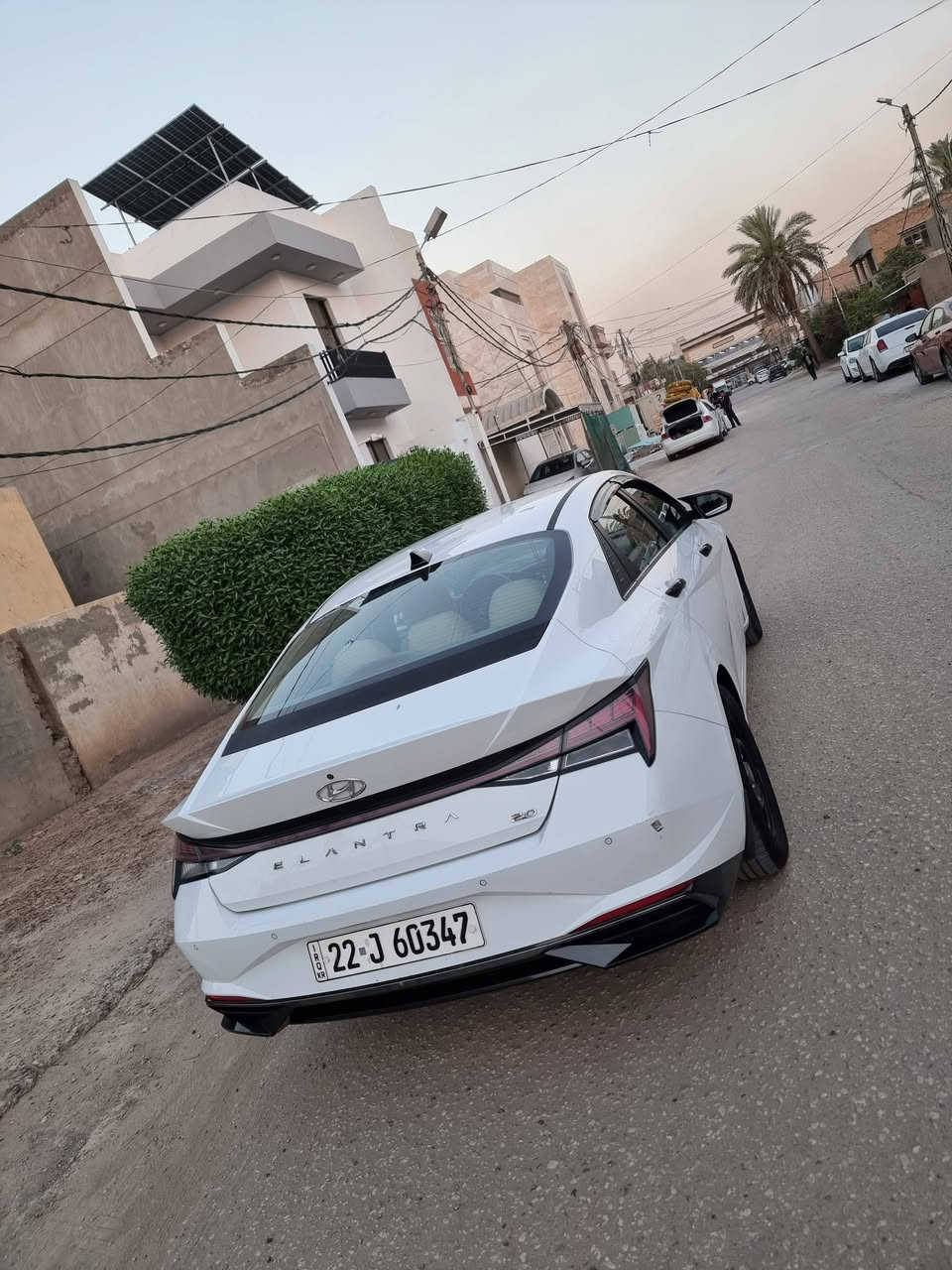 للبيع: هيونداي النترا 2021 خليجي - اربيل*السعر: 155 ورقة - بيها مجال للشراي*
*المواصفات:*
- *الموديل:* 2021
- *المحرك:* DOHC
-  فتحه سقف - تحكمات + ترحيب ذاتي + حساسات امامي وخلفي  + مري شفط 
- *المسافة المقطوعة:* 100 ألف كم
- *الرقم:* اربيل + سنوية جديدة بأسمي وهزه جديدة. 
- *اللون:* [ابيض]
- *المكان:* بابل - جبلة
*حالة السيارة:*
1. *السيارة بحالة الوكاله * وادامة كاملة مسويلها
2. *بيها بارد كلش قليل كد اربع اصابع*  - موجود بالصور
*المميزات:*
- تحكمات ستيرن
- ترحيب ذاتي
- تبريد ثلج
- السيارة جاهزة وما تحتاج شي

*للاستفسار: ************
*العنوان: بابل - جبلة*
