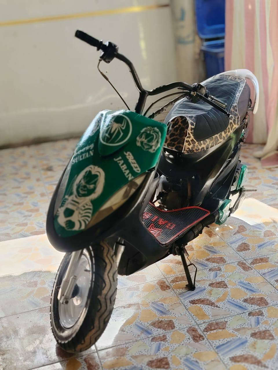 سلام عليكم دراجه ماكس عدله حربيه البيع سعر450 مكاني البصره الهارثه ***********
