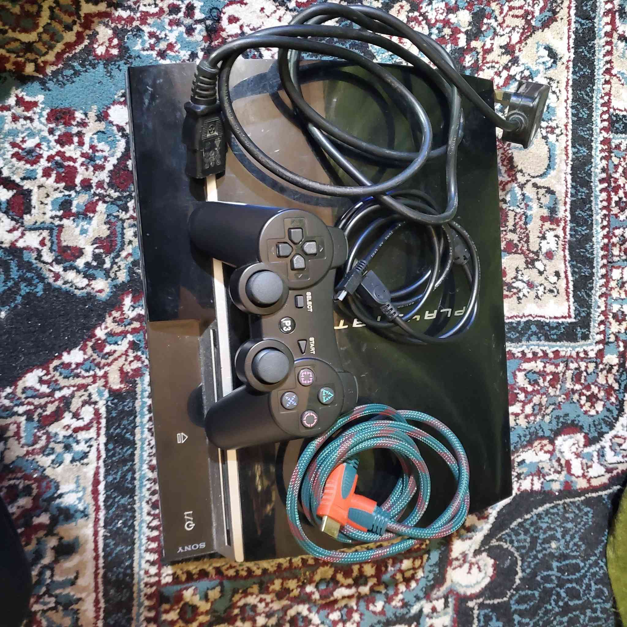 سلام عليكم
بلي 3 فات للبيع
الجهاز مليان العاب
ومكاتب اتنزل اي لعبه اتريدها هارد 320

السعر 60 الجهاز شغال وكامل بس ابيعه فحم
مكان بغداد ساحت زبيده فريب الشورجه
للتواصل ***********
