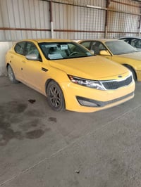 كيا اوبتما • ٢٠١٢ • عليه حجز