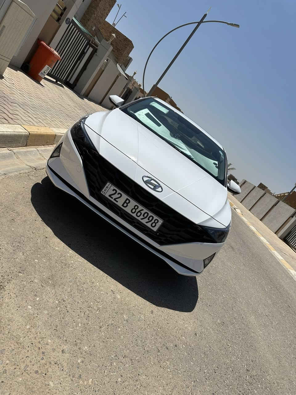 سلام عليكم النترا 2023 خليجي كوري  مواصفاتها فتحة سلايد وشاشة وكاميرا خلفية وحساسات خلفية محرك 16 دوش ماشية 37 الف كيلو رقم اربيل بأسمي ضررها صندوك خلفي مبدل بلادي الها يعني فقط قطعة وحدة وباقي السيارة على الفحص تاخذها واي نقوصات ما بيها السعر 155 $ 
ملاحظة : السيارة ليست تجميع صيني بل (كوري) اصلي مال شركة هيونداي العراق مناك ماخذها
مكاني كركوك 
***********
