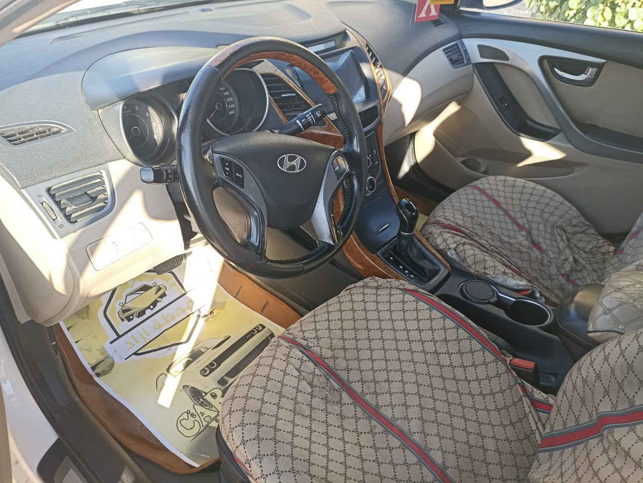 السلام عليكم النترا موديل 2015 خليجي فول مواصفات عدا البصمه مكينه 1.8 مناقصه اي شي كامله من كلشي بأسمي السياره رقم بغداد ضربته موضح بالصوره  السعر 125 وبيه مجال حك الجيه تواصل *********** مكاني كربلاء
