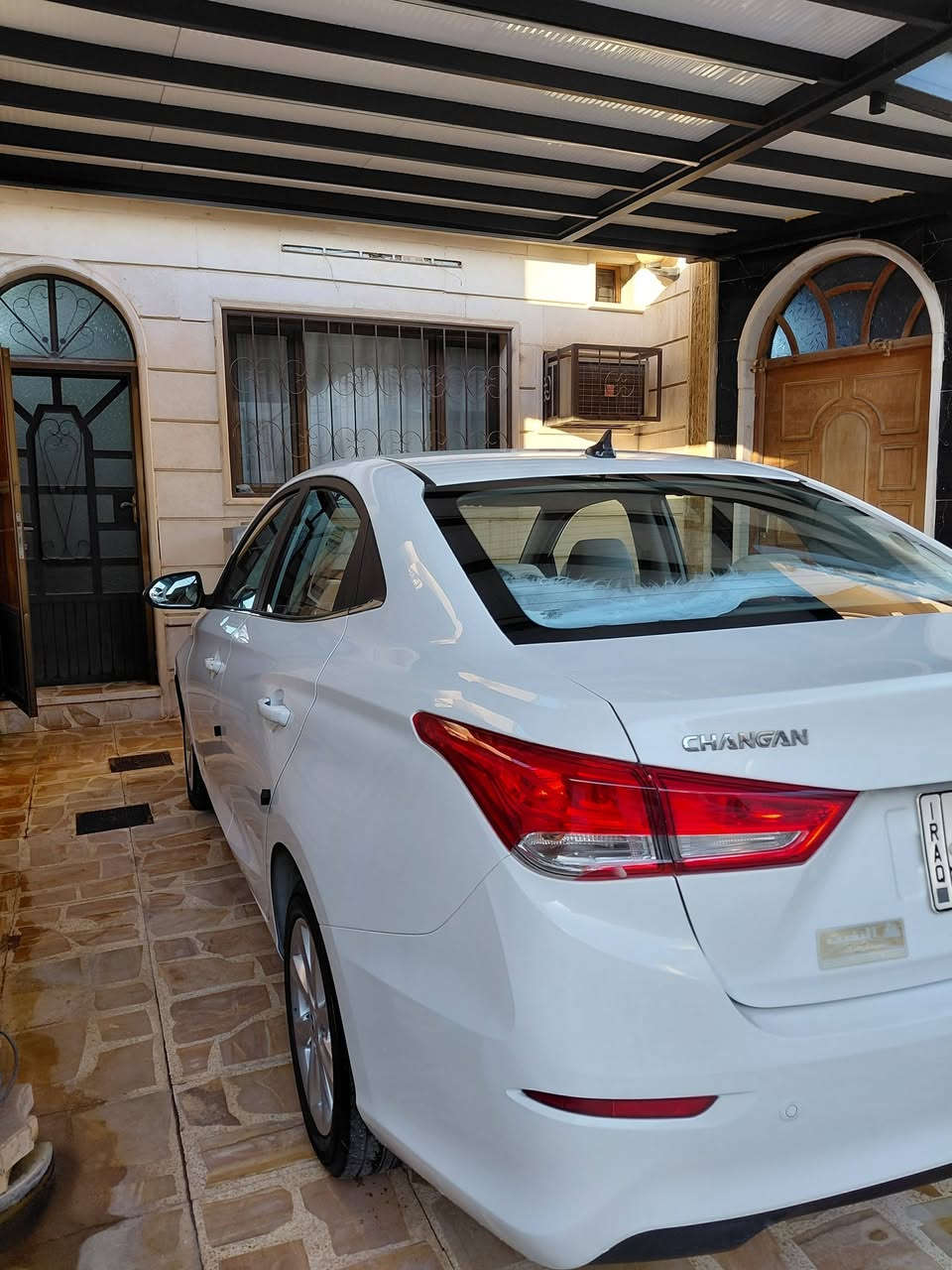 بسم الله والصلاة والسلام على رسول الله 
سيارة شانجان السفن موديل شهر العاشر 2020 (تقريباً 2021)
مواصفات السيارة:
فتحة سقف
شاشة
نظام توقف abs
اشاير بالمري
حساسات خلفية
كاميرة خلفية
تحكمات ستيرن جهتين
دوشمة مقاعد
ويل كب
مثبت سرعة

وضع السيارة:
السيارة بحالة جيدة جدا على وضع الشركة، اخذتها من الشركة زيرو وبأسمي. 
السيارة بدون ضرر او صبغ، المحرك والكير شرط. 
السيارة ماشية: 58 الف

مكان السيارة موصل
سعر السيارة 92 ورقة بيها مجال بسيط
للتواصل: ***********
واتساب: https://wa.me/9647749256522
