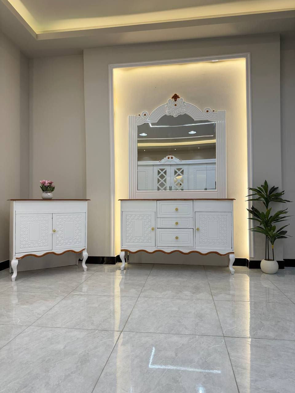 مليون و100 فقط😍

غرف نجاره عراقيه 💯💯

تتكون من 8  قطع 

عرض الكنتور 3 و20سم

ارتفاع الكنتور 2 و20سم

السرير بلوك ٦ ارجل

طول السرير 200 سم 

عرض السرير 160 سم 

الضهر براغي

الشازلون 50 الف


**إذا كنت صاحب هذا الإعلان وتريد حذفه لأي سبب، رجاءا أرسل رسالة إلى الدعم الفني**