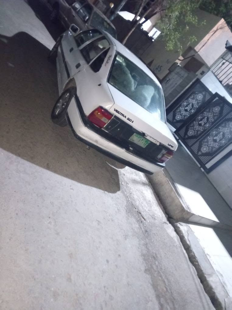 اۆپڵ فیکتڕا مۆدیل ١٩٩٢ ارم و رقم بە شە ڕت بێ کیشە یە گیڕۆ مە کینە بی عیبە سعرێ گۆنجاوە ٨ وڕقە ومجال معرز سورچی ڕیگای مخموڕ بۆ زانیاری ژمارە موبایل *********** أربيل, العراق
