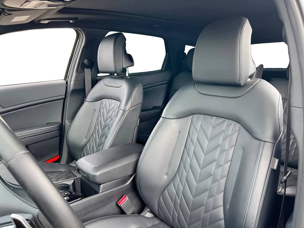 سبورتج 2024 XLine

225 وبيها مجال حق الجيه 

فول مواصفات 1/1

كاتي اربيل الى 20 /4

سقف بنوراما بالكامل

بصمة ابواب وتشغيل

شاشة كبيرة متصلة

محرك 2500 كبير

کیر 8 نمر

مقاعد جلد

كيج اللكتروني دجتل 4 اشكال

كشنات كهرباء 3 دكم

داخل نيلي واسود مطعم بالصاج الداكن 

صندوق كهرباء شفط و برده وكاربد اصلي شركه 

كامرات خلفيه متحركه 

هاند بريك بصمة

رادارات 360 درجة

قيادة ذاتية

نقط عمياء + اشاير بالمري

حساسات خلفي 

مرايا ومقاعد تدفئة

اوتو هولد

شاحن هاتف لاسلكي

سستم سماعات 

تشغيل عن بعد

ویل کب 5

شاشة لمس متغيرة للتحكم بالميديا او التبريد منافذ شحن بالمقاعد

انظمة قيادة متعددة وانظمة منحدرات لددات امامي وخلفي لايتات عدسة زنون

السياره فول مواصفات 
 بيها تبديل جاملغ وبوند صبغ بدون قطره داخل والقطعه كلها اصليه مابيها اي شي تجاري شرط والبنيد الاصلي موجود يتصلح 

باقي مكفول كير والمحرك ايضاً كلها بالشرط

66222895
 دكه بالكوكل تطلعلك 
الموقع الموصل 
***********
*********** موصل, نينوى
