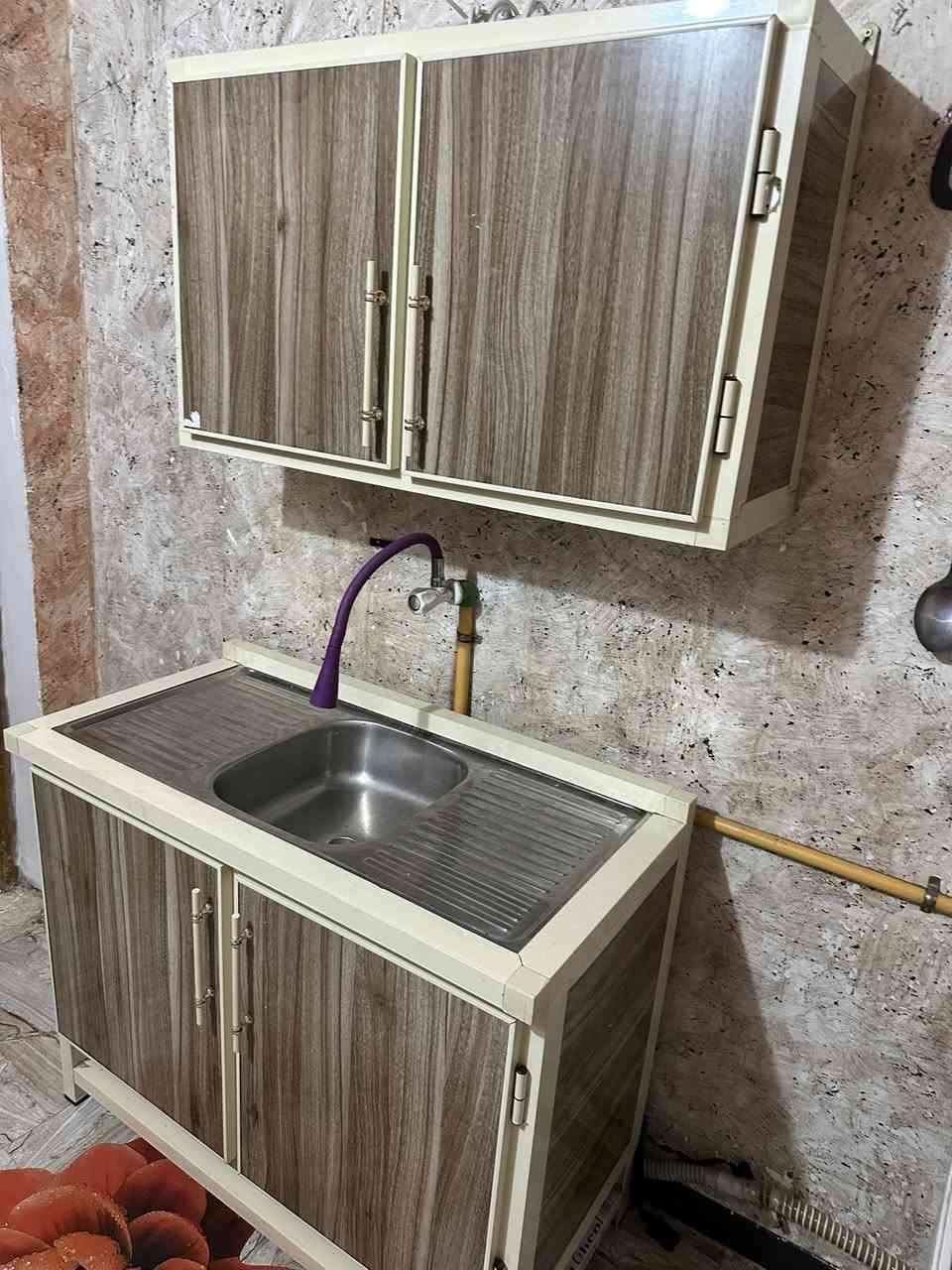 سلام عليكم كاونتر للبيع جديد معنه الكلمه زلغ مابي بكاني بغداد سعر ١٥٠ ***********
