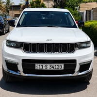 Jeep Limited 4x4 L7 جيب للبيع 7 مقاعد موديل 2022 وارد امريكي ضررها بني...