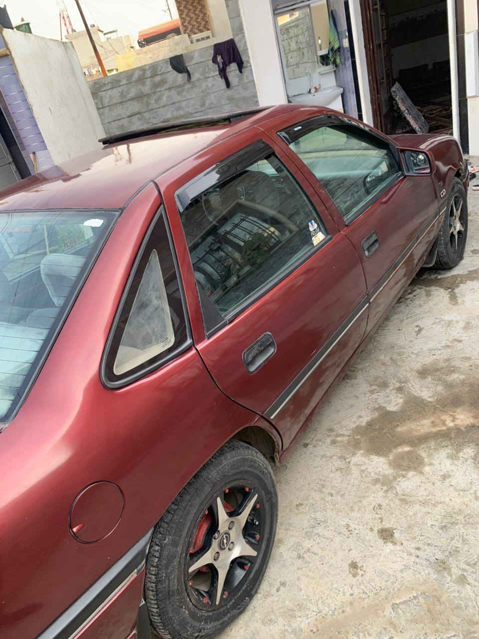 للبيع اوبل فكتره موديل 1993سنويه لل27محرك شرط والكير مرات عل ثالث يفلت السياره ابئسمي شرط التحويل بيها صبغ جماليه والسقف بي معجون مال تعديل
سياره حلوى وجاهزه كوبون بانزين بيها 
حجم 18
جامات امامي كهرب
اسلايت كهرب
السعر 40 وبيها مجال
***********
