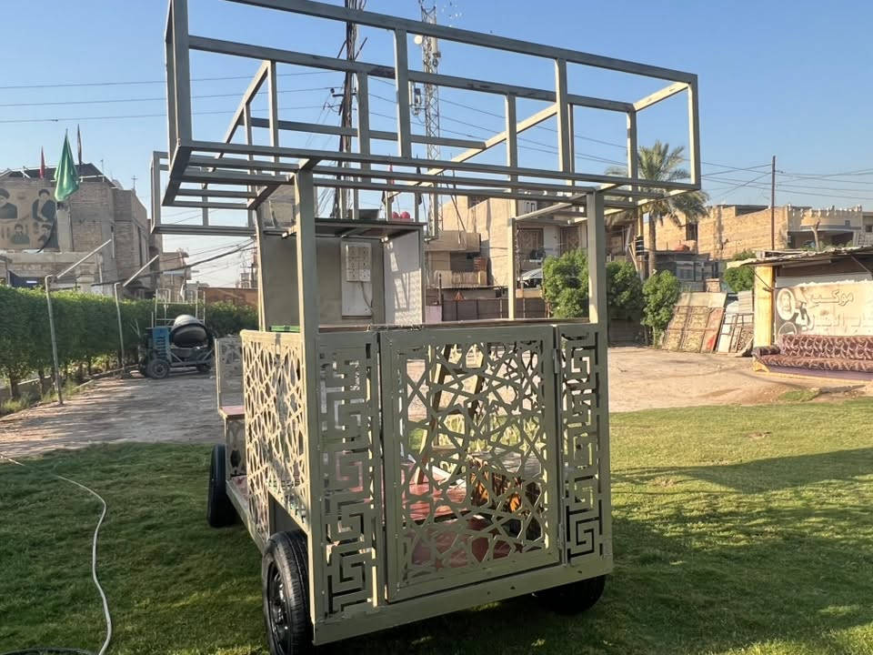 السلام عليكم
عربانه البيع
تفصال جديد حديد ثقيل نضيفه
تشيل 10 سماعات 
السعر  1300 وبيه مجال 
مكاني بغداد الغزاليه 
الاستفسار واتساب أو رقم ***********
