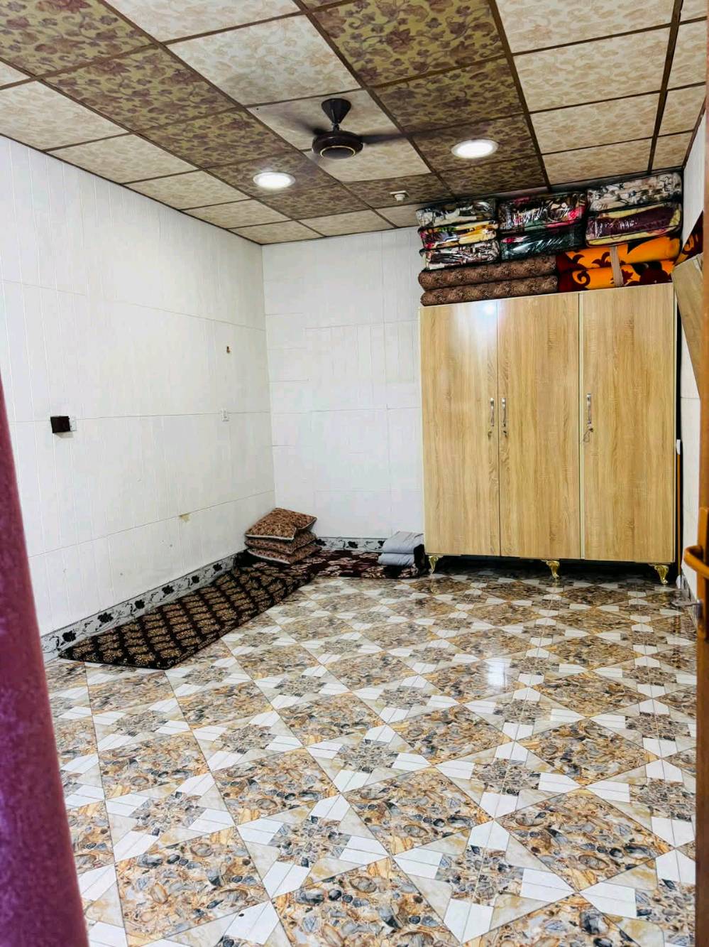 دار للبيع رقم ماليه ب الاسرى ولمفقودين خلف مول ماشاء الله 150م غرفتين نوم وهول ومطبخ واستقبال وصحيات داخليه وخارجيه السعر بي مجال بسيط 82