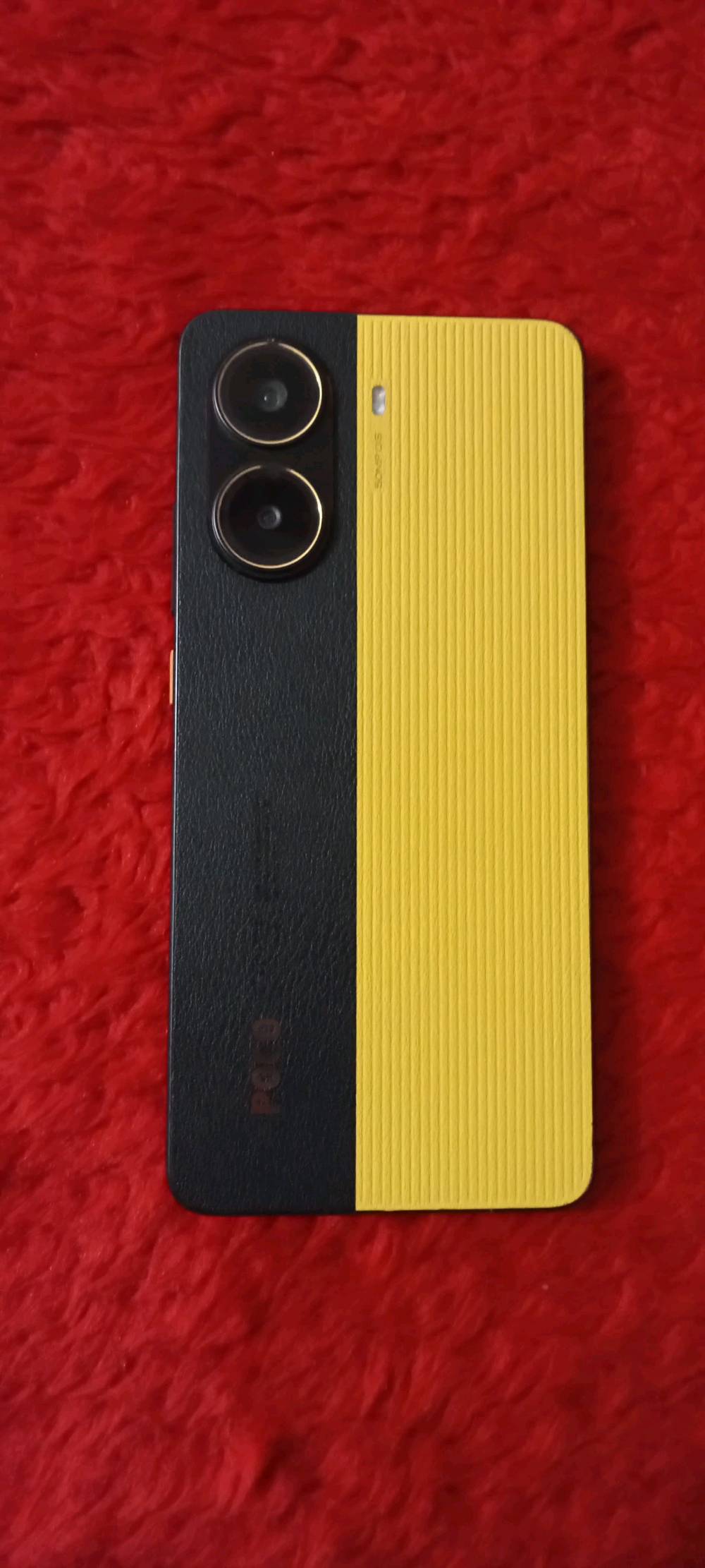 السلام عليكم بوكو x7pro للبيع جهاز نضيف ذاكرة 512  ١٢٠ فريم ببجي كامل 
فقط بصمة الاصبع ما تشتغل ب اخر تحديث حدثت علة التحديثات الجاية تنحل الصور يمك شوف+ شاحن الجهاز ٩٠ واط  السعر ٣٢٥ بي مجال حك الجية إخوان ***********