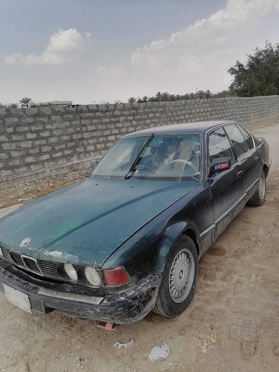 السلام عليكم عيني هاي BMW بي ام 735 حجمهة للبيع او مراوس بيم  525 غير البيم ماراوس سيارة نضيفة وحلوة مكينة كير خير من الله كهربائيات شغالة كلهة تجي وشوف بعينك شكد نضيفة  هاذ رقمي *********** انتصل او مامتواحد هواي عل واتساب واني بل خدمة
