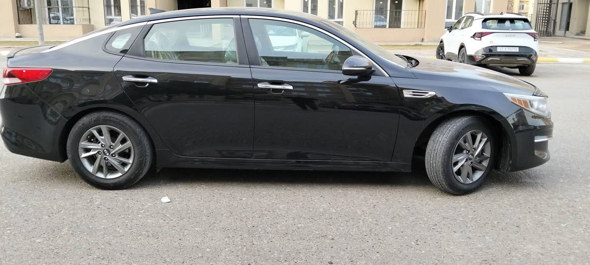 السلام عليكم اوبتما موديل 2018 مكينه 2400 جي د ي اي حادث السياره بلمنشور واضح سياره بدون صبغ بارد فقط مواصفات عاديه شادلهة اني شاشه جبيره السياره حلوه و جديده داخل و خارج لا شخوط ولا رصعات و لا صبغ يعني الي يدور جديده مكفوله مكينه و كير ممفتوح برغي بيهن رقم بغداد تحويل مباشر مكانهة بغداد الغزاليه للاتصال *********** بغداد, العراق
