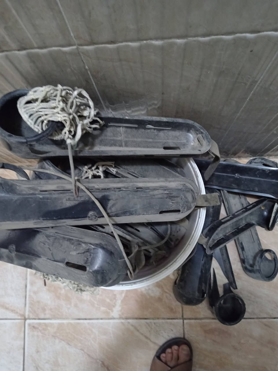 السلام عليكم من رخصه الادمن
طوبات مال بليارد للبيع مستعملات واغراض اخرى مال ميز واناره ميز قيمهن حك الله واخذهن والعنوان بغداد


**إذا كنت صاحب هذا الإعلان وتريد حذفه لأي سبب، رجاءا أرسل رسالة إلى الدعم الفني**