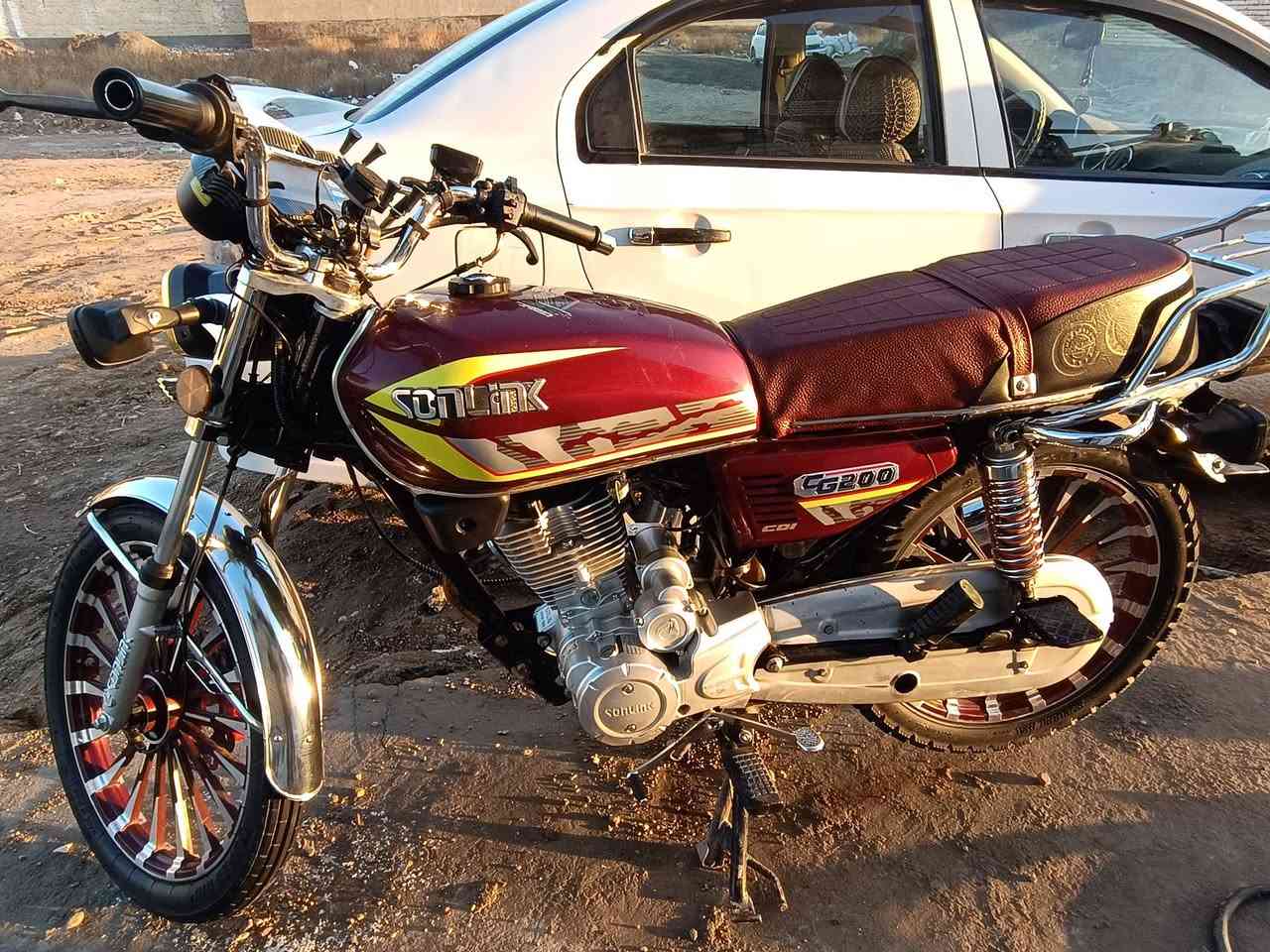 السلام عليكم دراجه سونك موديل ٢٠٢٥  الدراجه كل نقص مبيها وكلشي ممبدل بيها سعرها 775 مكاني بغداد صابيات الكاظمية  ***********
