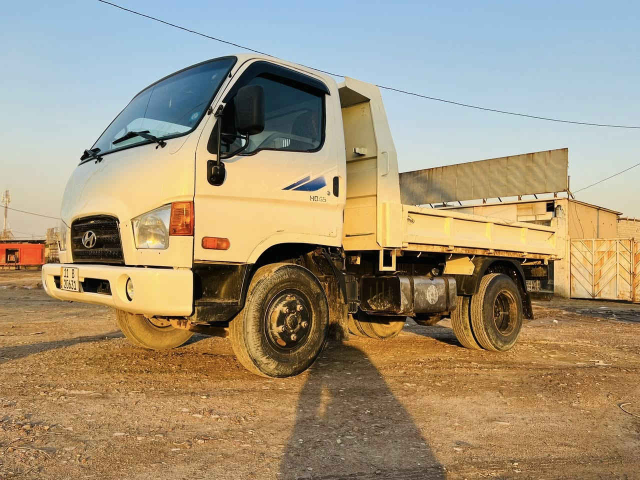 كنتر موديل ١٢ سياره جاهزه للشغل سنويه بسمنه تخم تاير مكينه جديده بيهه بعض الملاحضات طخه بلبجم موضحه بلصور مكاني بغداد جسر ديالى للستفسار ‭٠٧٧٠ ٨٤٣ ١٩٣٨‬
