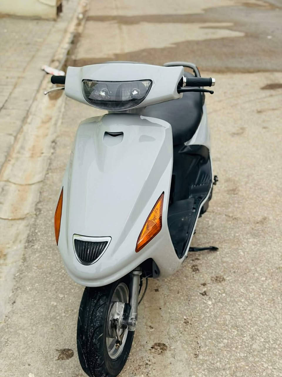 متاح دراجه فراشه مكفوله من كلشي معايزه شي جديده مال حاويه كل نواقص مابيها سعرها 475 وبيها مجال هذا رقم صاحبها بي واتساب ***********
