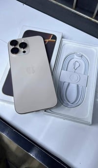 ايفون 16 برو ماكس مستعجل عله بيعته ذاكره 256 بطاريه 90 تجي تفحص وتشوف ...