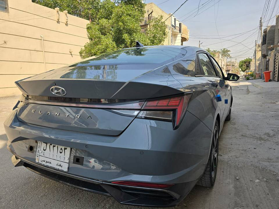 النترا ٢٠٢٢ هايبرد اللون سمنتي رقم بغداد سنويه جديده فوول مواصفات سلايت شاشه كبيرا كامرا دواره كار بلي كشنات كهرباء جلد  خزن ميموري تدفئه تبريد كشنات بصمه تشغيل بصمه أبواب مري شفط ثلاث وضعيات قياده سمارت فوول تحكمات رادارت تحديد مسار توقف ذاتي هندبريك بصمه محرك كير صدر جديد ماشيه ٥٠ السياره جاهزه حادثه جاملغ خلفي وباب  لغود شواصي تكم سليمه بيه مكانات صبغ بسيطه السعر 117 الاتصال *********** بغداد, العراق
