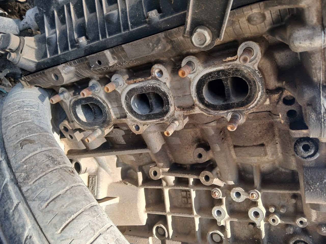 السلام عليكم مكينه سورنتو ٢٠١٥ بيه كازكيت للبيع ***********
