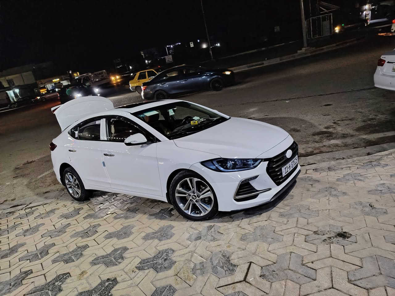 سلام عليكم من رخصت الادمن النترا 19فئه سوبر رقم بغداد خليجي مكفوله بيهه بارد بصيط مكان السياره عامريه الفلوجه السعر المطلوب 163وبيه مجال حك جيهه مكلف بلنشر تواصل ***********
