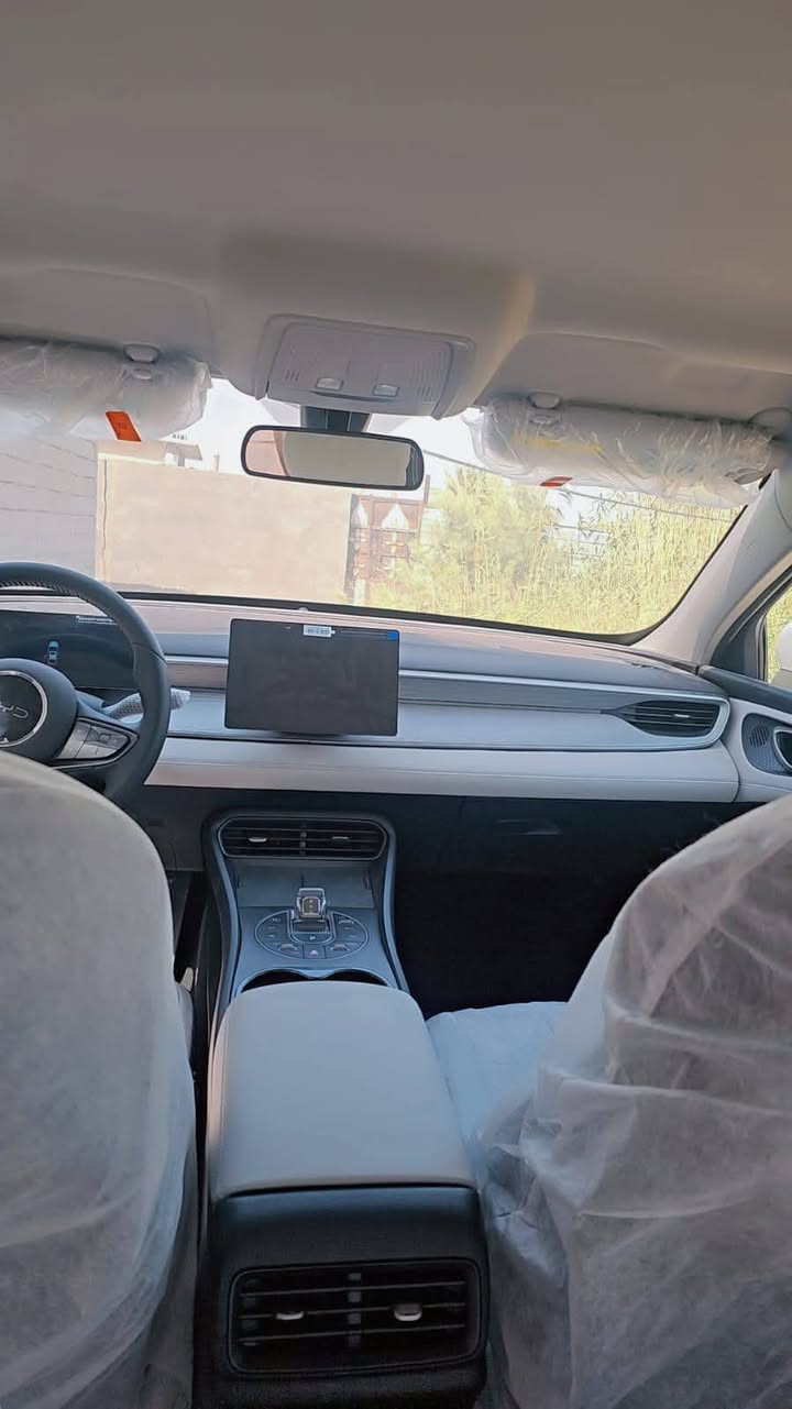 ***********
١٨٩٠٠
للبيع مستخدمه شي قليل عنواني بغداد الحريه ماشيه ٣٠٠٠

