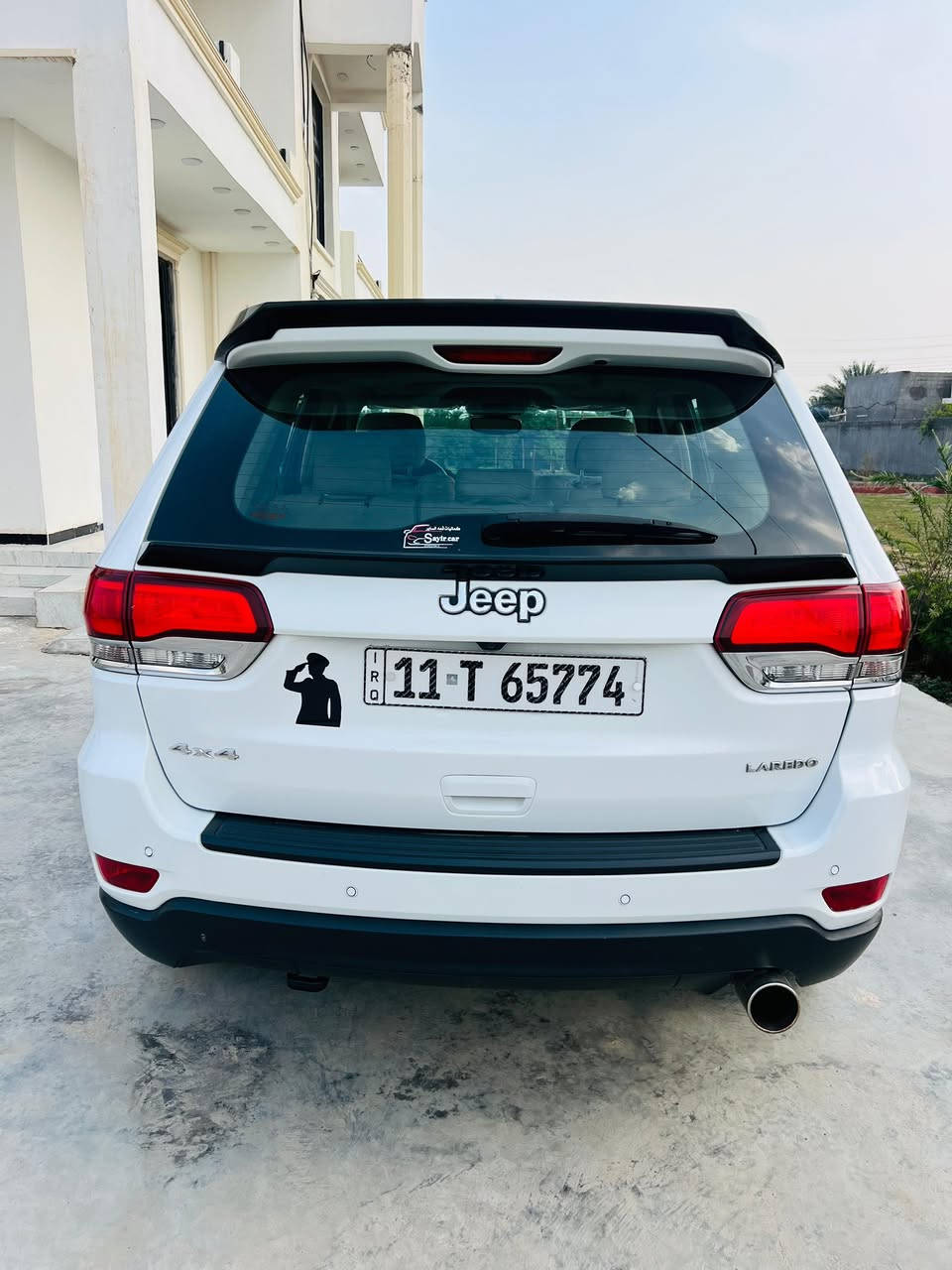 السلام عليكم

للبيع جيب خليجي 2020

ماشيه 112 الف كيلو متر

مواصفاته 

حساسات امامية و خليفة 

رادار امامي 

فتحه سقف 

و بعد بيه هواي مواصفات ما مذكوره 

السياره احلى من الصور 

مصروف عليها 

مابيها اي نقص

منضومه غاز جديده

السياره بيه طخه خفيفة و مبينه بالفحص موجود مع الصور

سعره  275 ورقه و بيه مجال 

مكان السياره بغداد 

***********
