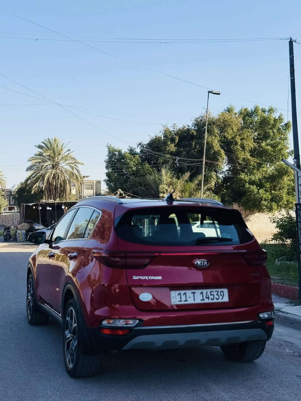 السلام عليكم
كيا سبورتج خليجي جيتي لاين موديل 2020
 الشركة الدولية ع ايد وحدة من الزيرو
ماشية72 حقيقي
فول مواصفات ١/١ معروفة 
محرك ٢٠٠٠ دوش 
رقم بغداد تحويل ثاني يوم
مكفولة عام من الصبغ والتبديل 
بانوراما.
بصمة دخول وتشغيل.
سايد بريك بصمة.
مانع منحدرات.
شاشة كبيرة.
اريل نفكيشن.
شاحن واير ليس .
تشغيل عن بعد
شفتات سرعة.
اوتو هولد.
جنطة كهرباء.
كشنات جلد بلادي و كهرباء.
.داخل لونين حمصي واسود.
حساس امامي وخلفي.
خمسه ويل كب .
قطعتين تبريد بيانو.
كامرة خلفيه.
تحكم ستيرن.
شاشه قرائه الاعطال
 .3 انضمة قيادة  
سيارة جاهزة من كل النواحي صدر تايرات
السعر197 بيه مجال بسيط جدا
الاستفسار***********
العنوان بغداد
