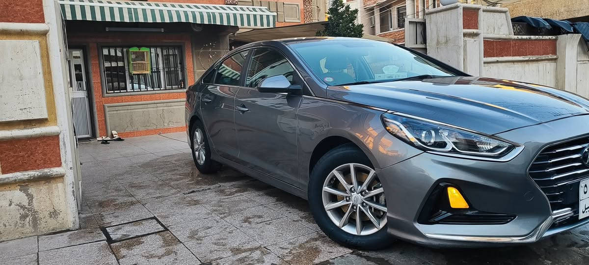 سلام عليكم سوناتا للبيع موديل 19ضرر فقط البنيد بدون دواخل لا لعد ولا شاصي ايرباك استرن طاك فقط وبيها 4قطع بخ فقط بدون اي دعم سياره ليبل واحد عده البنيد كير محرك بلادي دهن كير جديد طخم تاير جديد سياره نظيفه وحلوة وجاهزه محرك 2400 رقم اربيل بسم شركه تحويل وكاله شرط ماشيه 83مايل مكاني بغداد كل التفاصيل مذكوره الشراي يتصل ***********/***********سعر السياره 124وبيها مجال بسيط
