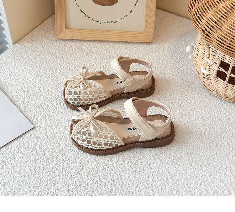 ✨ دلعي أميرتك بأناقة ناعمة تخطف القلب ✨
حذاء بناتي تصميمه راقي ومريح للمشي اليومي والمناسبات 🌸
تفاصيل الدانتيل مع الفيونكة تعطي لمسة فخامة تليق بأجمل إطلالة 👡🤍

📏 القياسات المتوفرة:
24 – 25 – 27 – 28 – 33

📍 متوفر في سنتر علي الهادي لأحذية الأطفال
الكوت – شارع ألف عافية – ركن شارع بدلات الأعراس – مجمع جنائن واسط
📦 توصيل لجميع محافظات العراق


**إذا كنت صاحب هذا الإعلان وتريد حذفه لأي سبب، رجاءا أرسل رسالة إلى الدعم الفني**