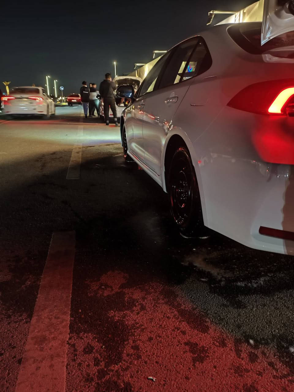 كورلا ٢٠٢٥ ماشيه ١٢ الف بيه بس هاي طخه بلباب سايق كد اصبع موضحهه بتصوير سياره جديده ب معنئ الكلمه 160وبيه مجال مكاني بغداد شعب ***********
