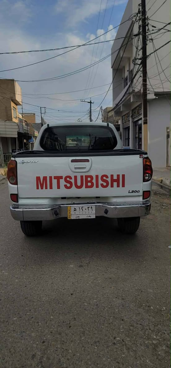 مسيبوشي للبيع ٢٠١٥ لون ابيض محرك ٣٥٠٠ مكفول علق بتم يوصلك سعر خاص لو اتصال ع رقم ***********
