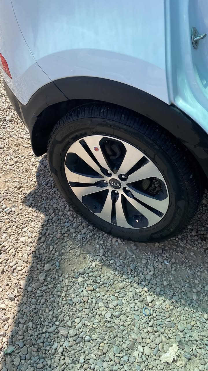 سبورتج 2014 رقم سلمانيه 
مكفوله 
***********
