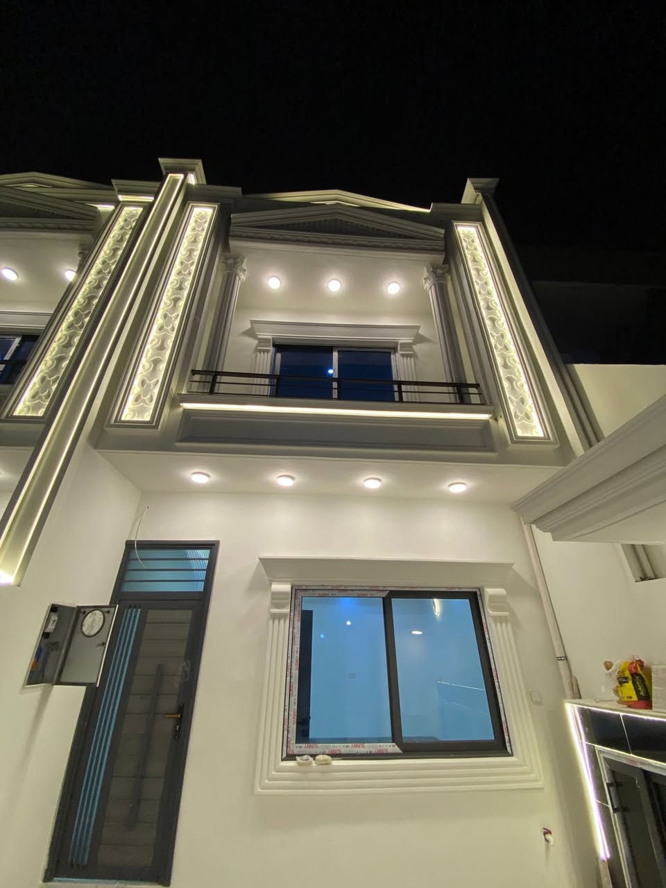 اعلان 579
دار للبيع طابقين 
نوع_الملك :-  طابو صرف  
# @مساحه 100   
#السعر115وبي مجال  
الموقع حي الاسره ومفقودين خلف اسواق سعاده     
 الأتصال على الارقام التالية :
📞***********
📞***********
أو مراسلتنا عبر { ــــ وتساب ــــ  } 
أو مراجعة #مكتب #كركوك الاجمل  للعقارات ولمقاولات حي العسكري بجانب موقف الكوسترات 
{  #نتشرف #بزيارتكم ونستقبل كافه عروظكم
