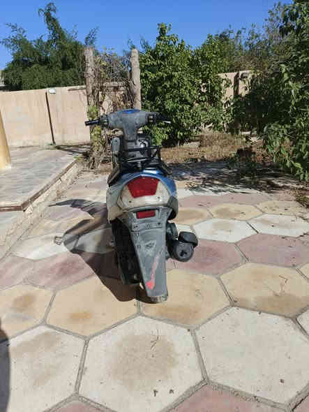 سلام عليكم للبيع ماكس منغولي 120 درجة بلاديه على  وضع شركة سلف وهندر كهربائيات كلها شغاله جاهزة من كلشي كيج بانزين شغال كيج سرعه شغال  
مكاني بغداد التاجي يم جسر مصابيح السعر 500 وبيه مجال ***********
