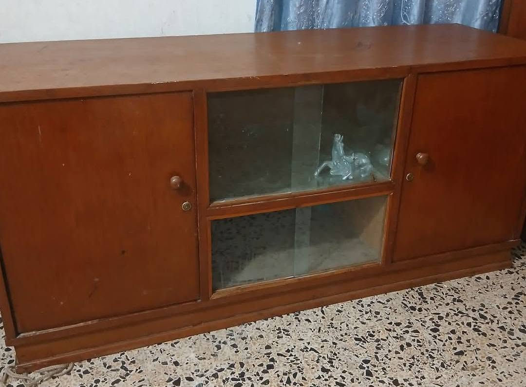 غراض للبيع اي استفسار اتصل بنا على الارقام التاليه ***********
