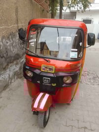 تكتك للبيع اوراق كامله مديل 2018 تكتك حلوه وجاهزه سعر 3 واربع ميه 0778...