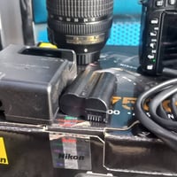 نيكون ٧٥٠٠ • شنطة كتف • كارتون