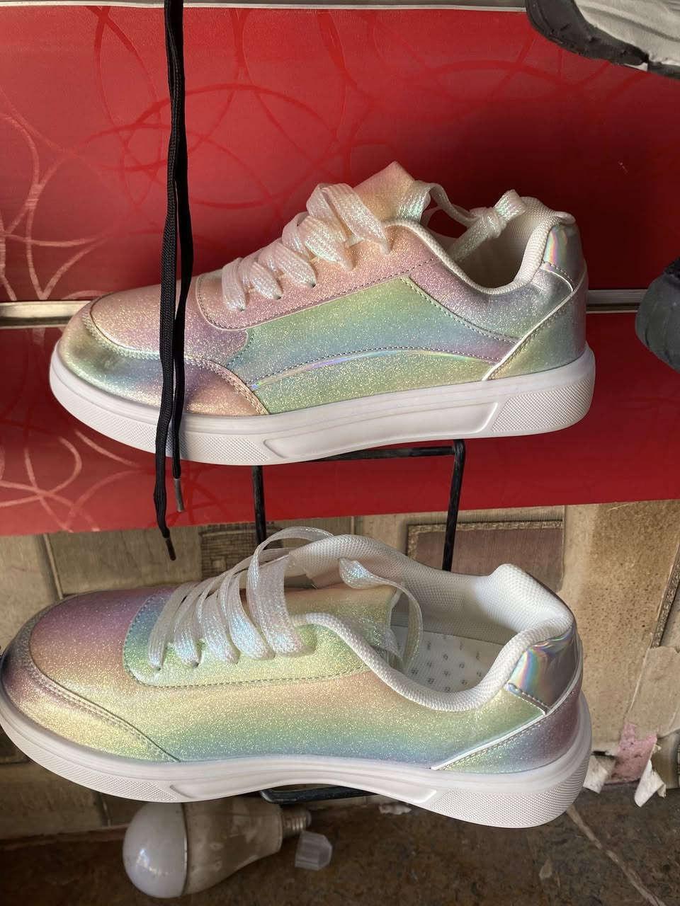 سلام عليكم تنزيلات جوه السوق أحذية الاوربيه اصليه للبيع بسعر 10 جميع الاحذيه الماركات فيتنام وإندونيسيا وسنغافوري العنوان بغداد العبيدي شارع الشهيد يوسف ***********
