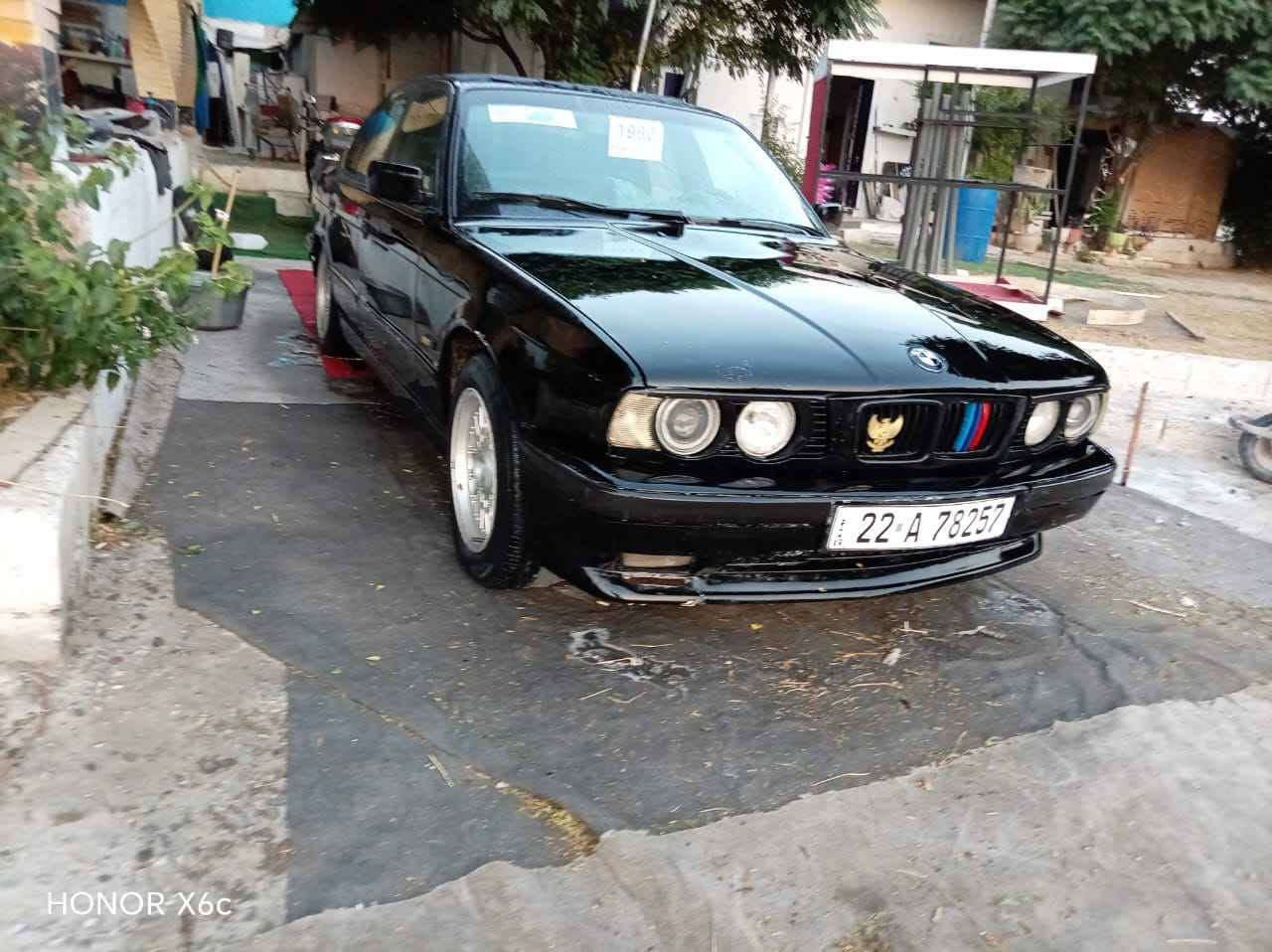 بی ام مۆدیل1990مەکینە525گێر عادی بێ لێدراو جاممکارەبای سلاید رەقەموو سەنەوی هەزەی تا 2031تازەیە تایەو ویلی بیلاد کوشن جلد بیلاد نرخی43$موبایل*********** هولێر سەیارەکە بەناوی خۆمانە أربيل, العراق
