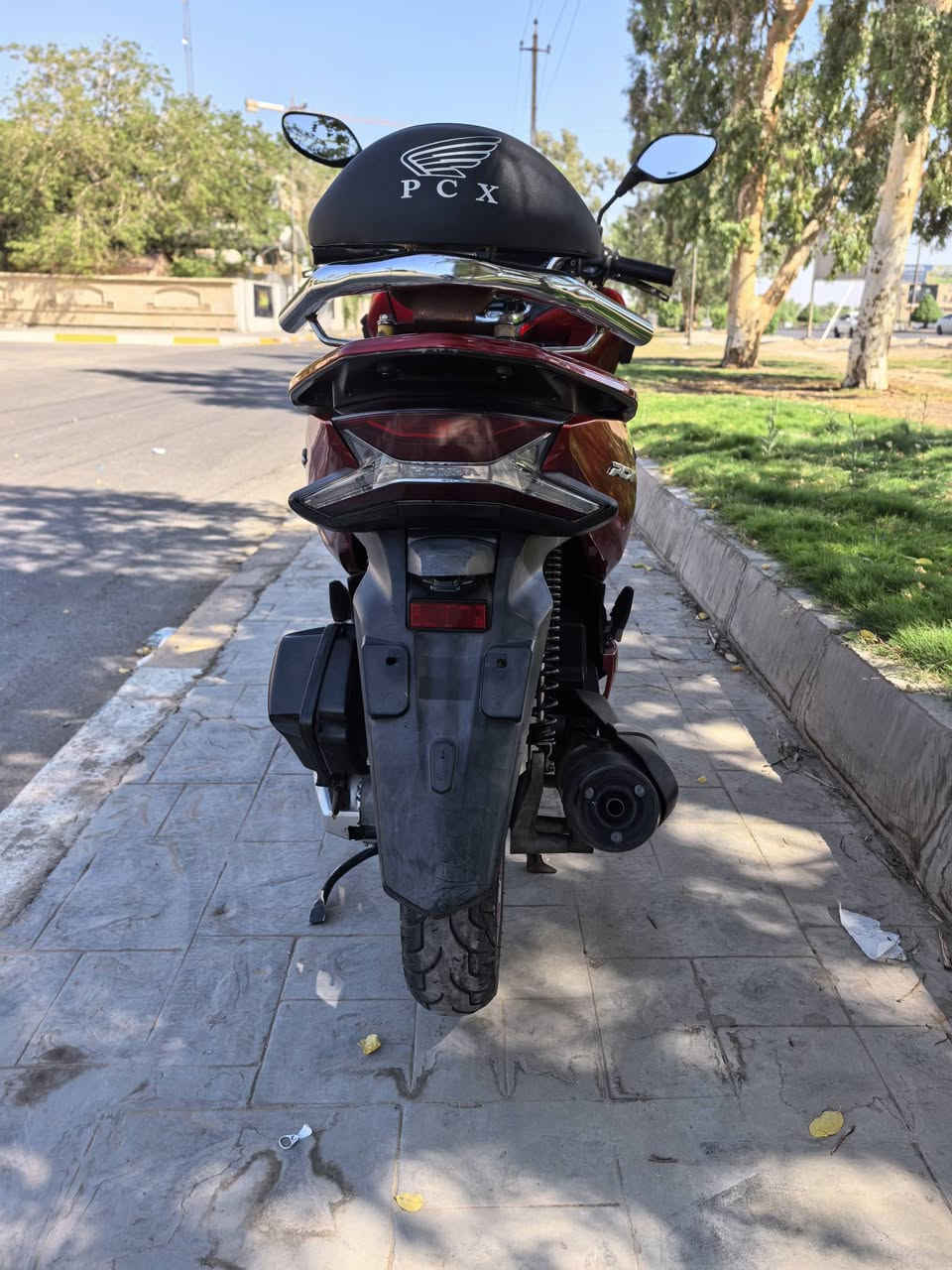 السلام عليكم
PCX\3
الجيل الثالت 
كوري 150
دراجه بشهر رابع ماخذين من شارع فلسطين
ونظافه كدامك.
جهاز جي بي إس بلبصره تشوفه وطفيه بتلفونك
السعر  مليون و٧٥٠
بغداد الكرخ مكاني
***********
شباب مجال قليل بيه ومامتوازي على بيعته
