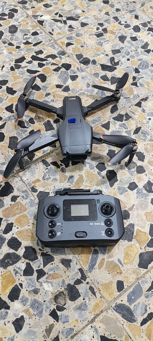 درون l600 pro كامل ملحقات نضافه 99 كما موضح توصيل بغداد فقط
تواصل خاص او وتساب ***********
