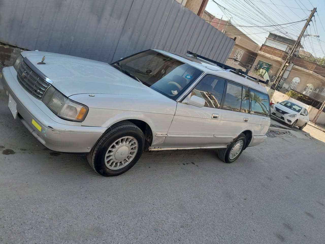 السلام عليكم
ارنب استيشن رقم بغداد 
مشروع وطني سنويه ل ٢٧
اسياره ابلاديه وجاهزه بيه ضربه بجاملغ الخلفي كد شبرين 
تخم تاير جديد داخل نضيف صدر جديد 
كلشي اموضح بل فديو اخوان 
اسعر المطلوب ٦٠ وبيه مجال مكانه بغداد اشعب 
مكينه وكير ففتي فيشه وبطل مكفولات 
***********
