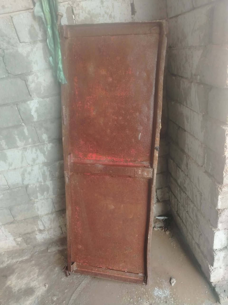 باب مال عريانة للبيع العنوان بابل على طريق الديوانية للاستفسار الاتصال على الرقم***********
