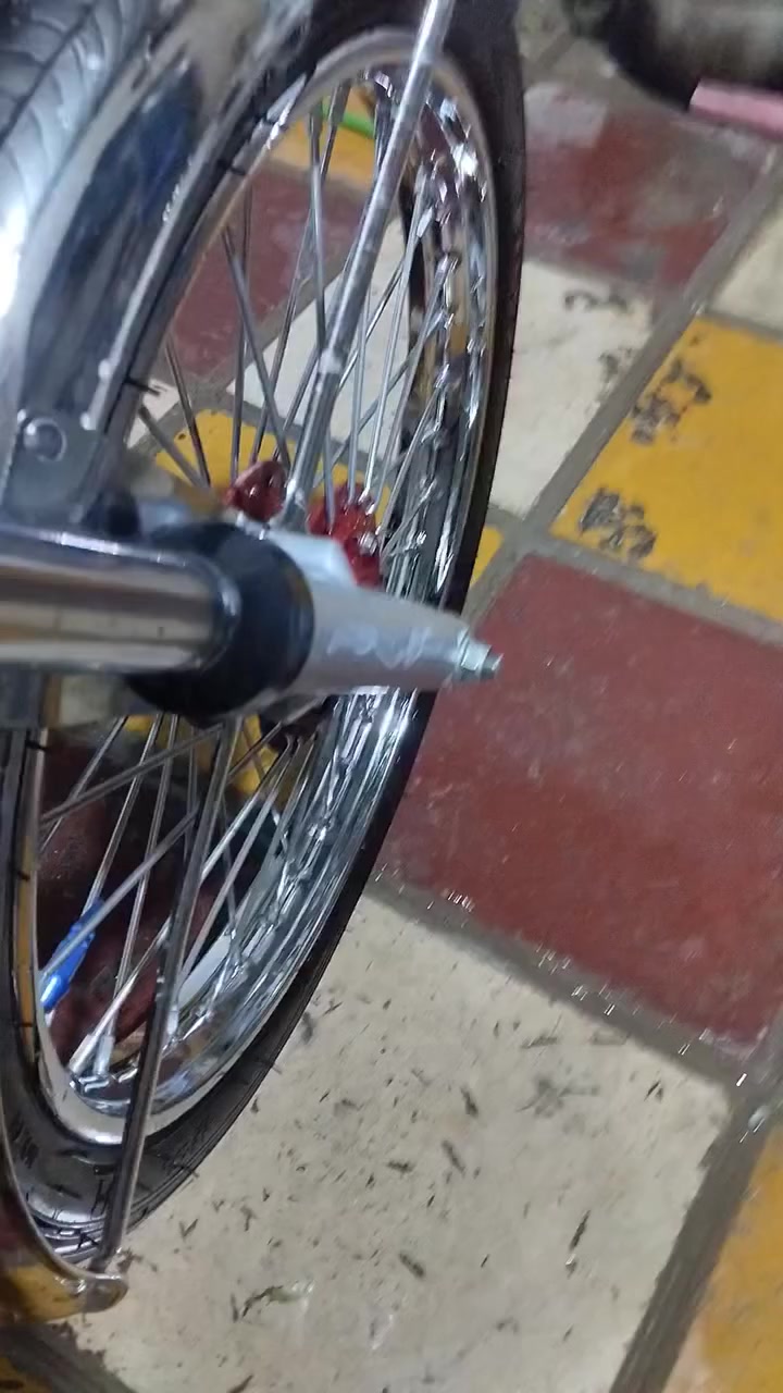 دراجه نامه شلامجه مكينه 22 مخزون بل بصره  ما مفتوح فقط تفيلس دراجه أصولي اوراق مديل 2016 شاصي  بارت صارله 3 اشهر من معمره سعر 800 وبيه مجال بسيط للشراي للتواصل واتساب ***********
